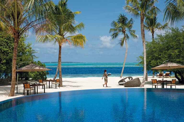 hideaway-beach-resort-piscina (1)